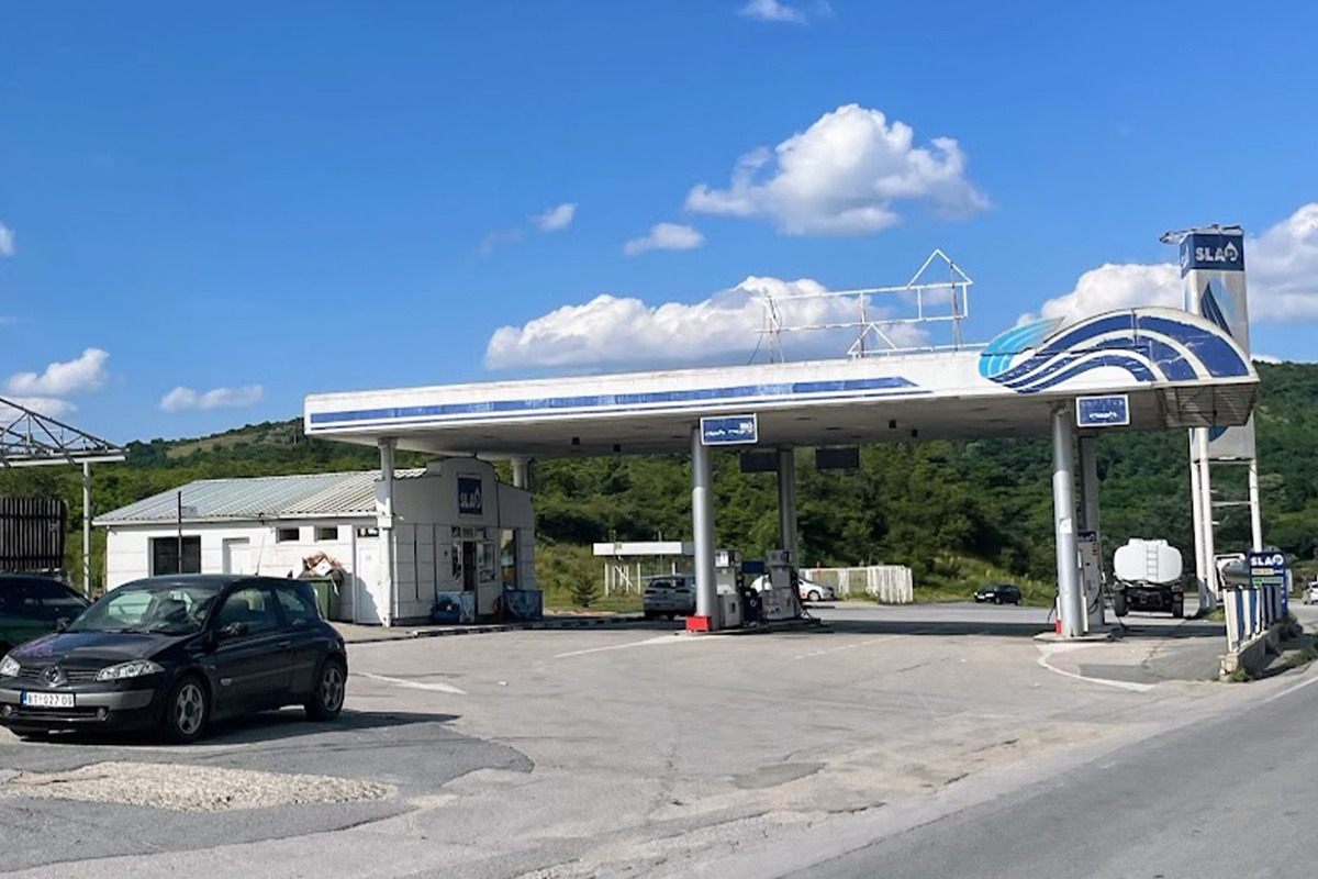 Prodaja leda na Slap Pumpa Prodaja leda na Slap Pumpa